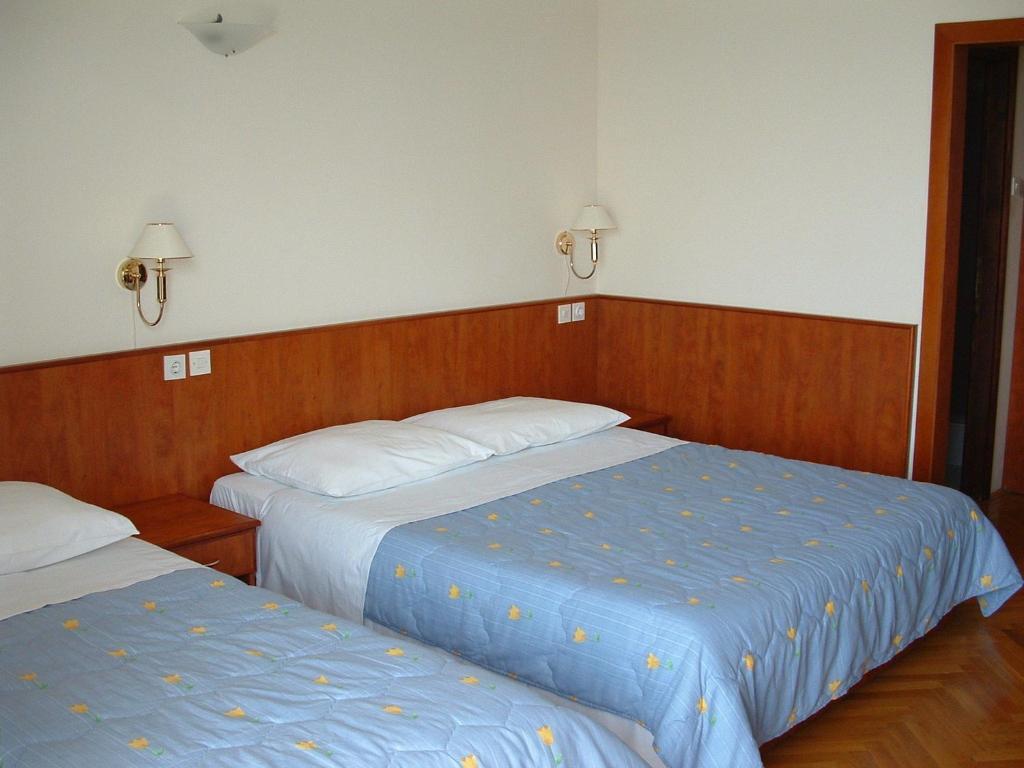 Apartments Mladina มีมิตเซ ห้อง รูปภาพ